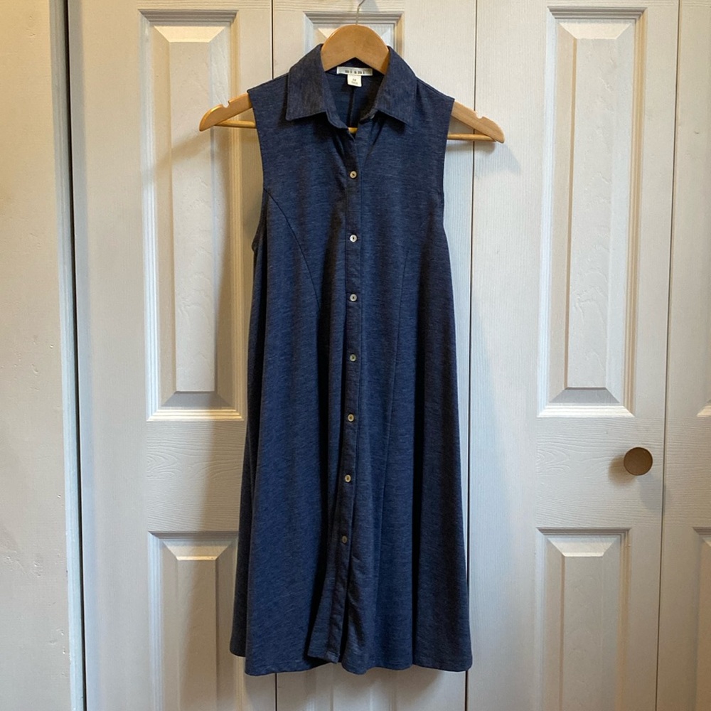 Miami Women's Medium Sleeveless Blue Button Down Front Collared Dress